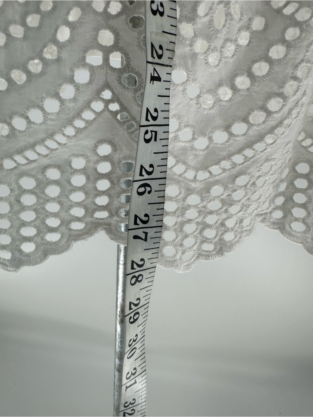 Chico's White Embellished Eyelet Detail Short Sleeve Top Sz 3/XL - Picture 7 of 12